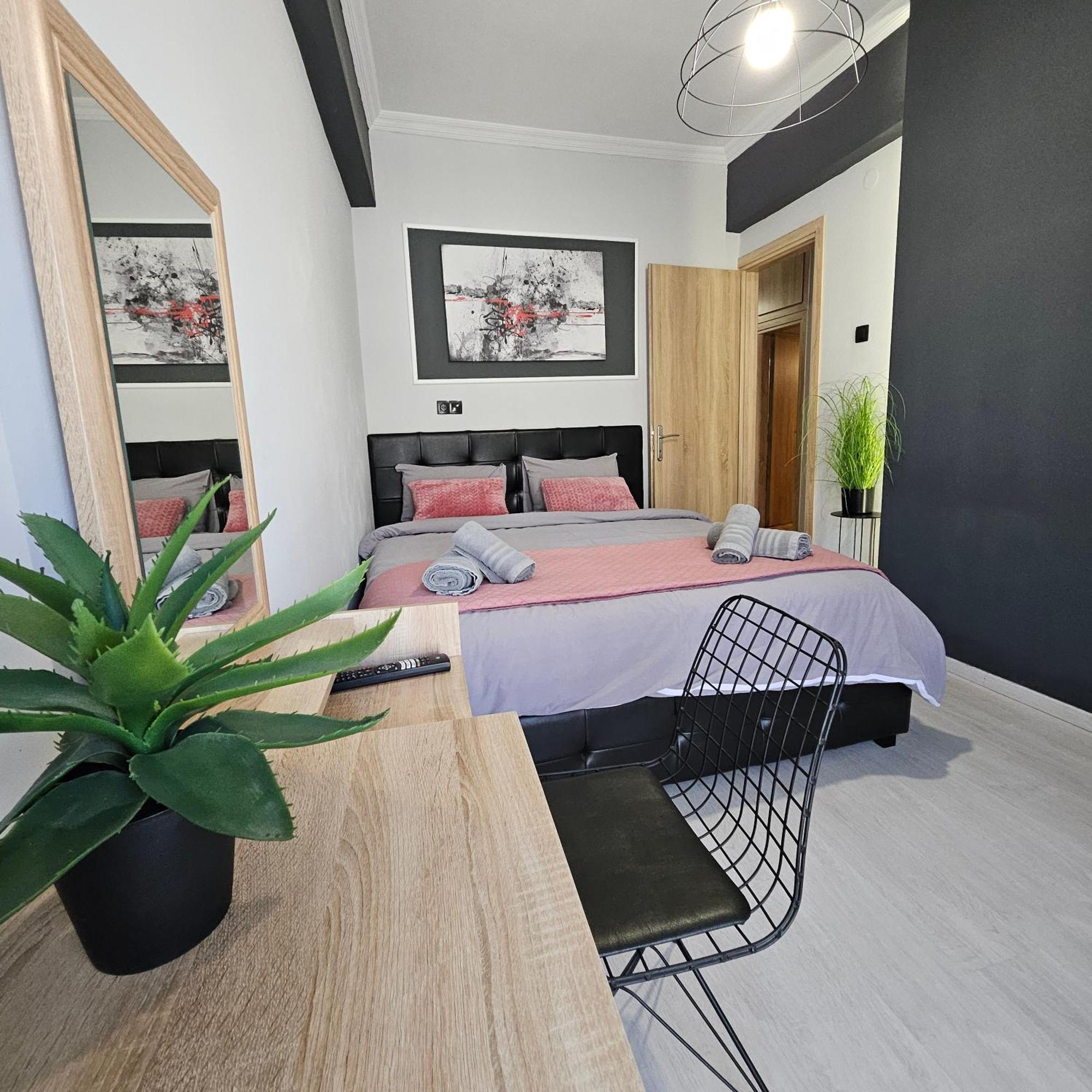 Central 3 Modern Apartment With Free Parking Serres Exteriér fotografie